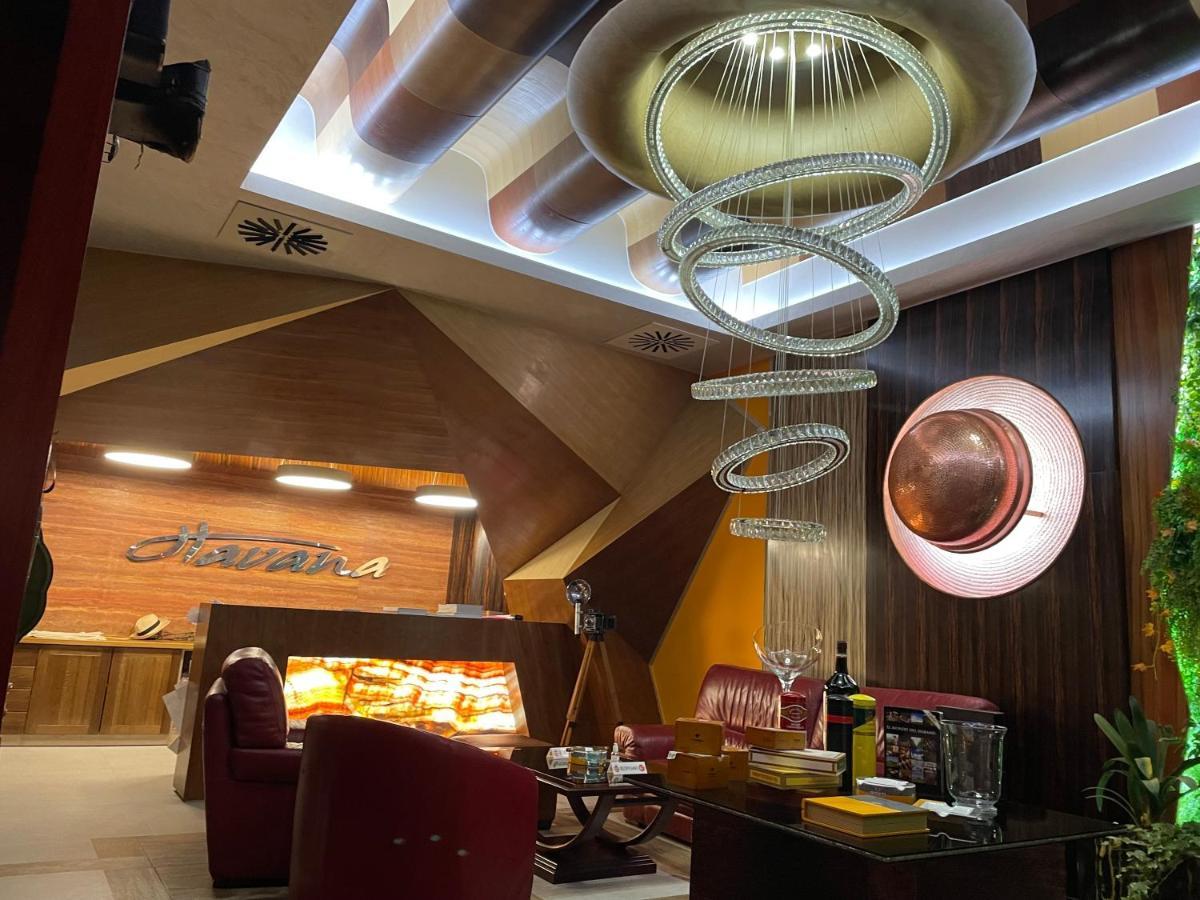 Hotel Havana Loznica Kültér fotó